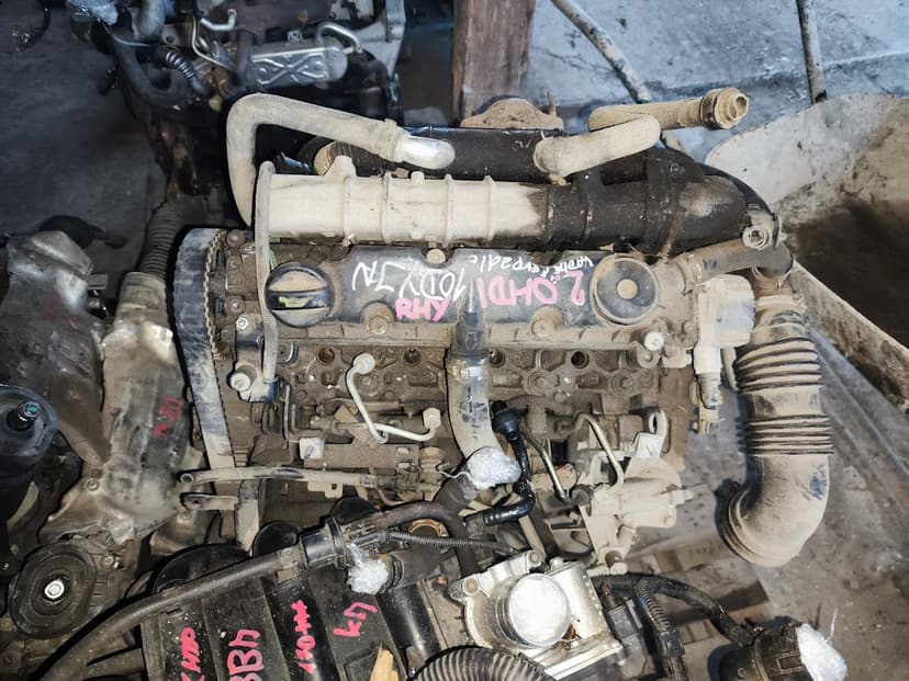 Holý motor Peugeot 307 2.0 HDI RHY